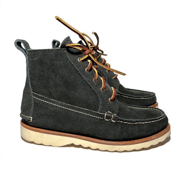 G.H. Bass Kerry Suede Chukka Boots - Picture 1 of 11